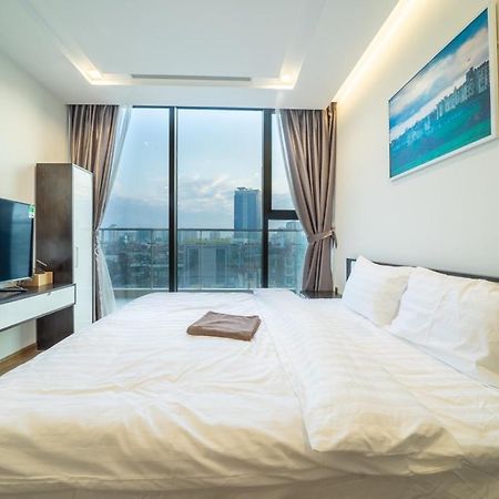 Bom Homes- Vinhomes Metropolis-Service Apartment 하노이 외부 사진