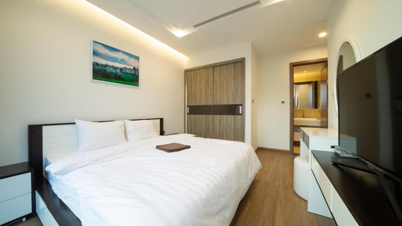 Bom Homes- Vinhomes Metropolis-Service Apartment 하노이 외부 사진