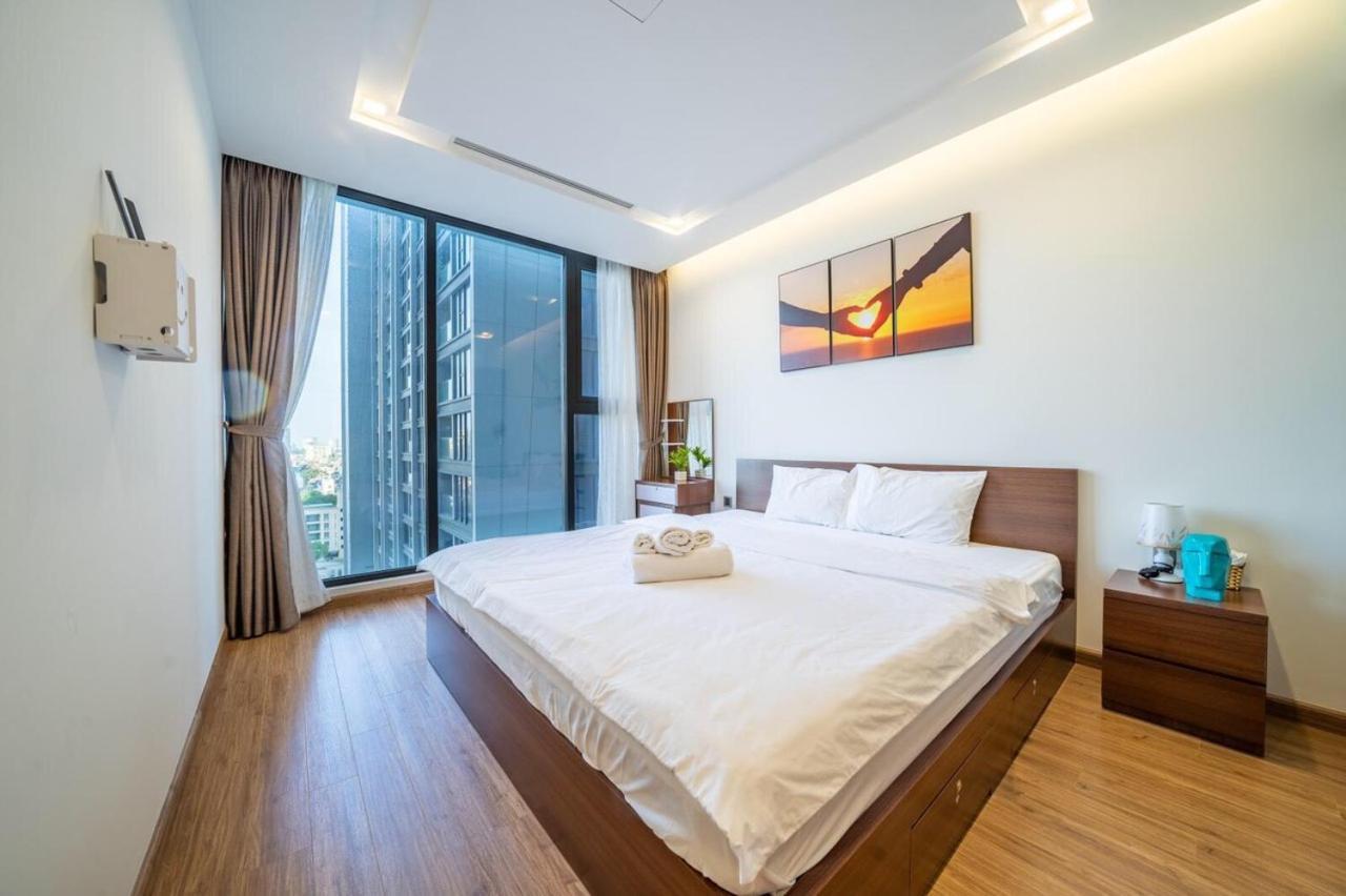 Bom Homes- Vinhomes Metropolis-Service Apartment 하노이 외부 사진