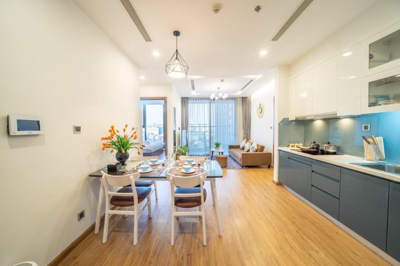 Bom Homes- Vinhomes Metropolis-Service Apartment 하노이 외부 사진