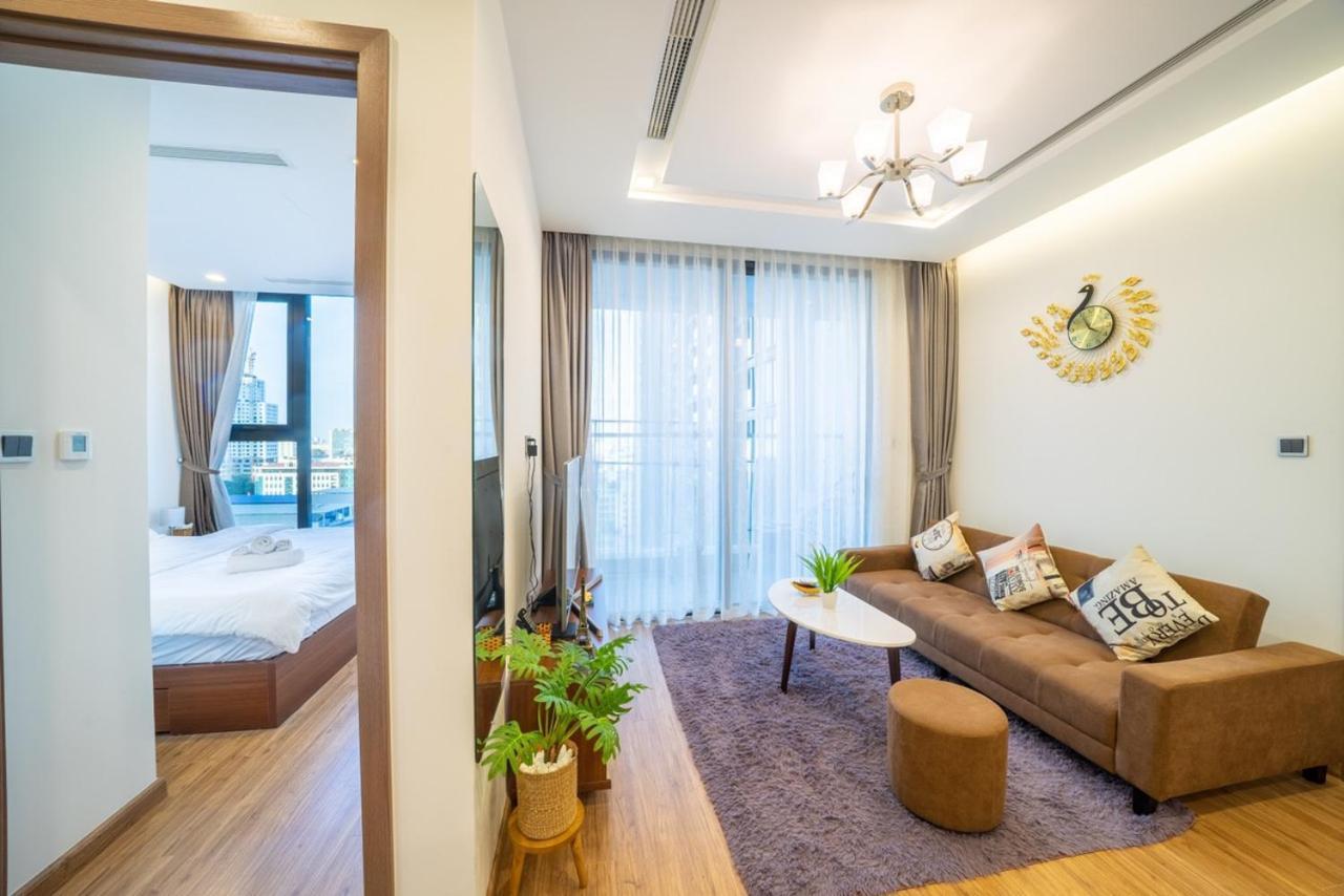 Bom Homes- Vinhomes Metropolis-Service Apartment 하노이 외부 사진