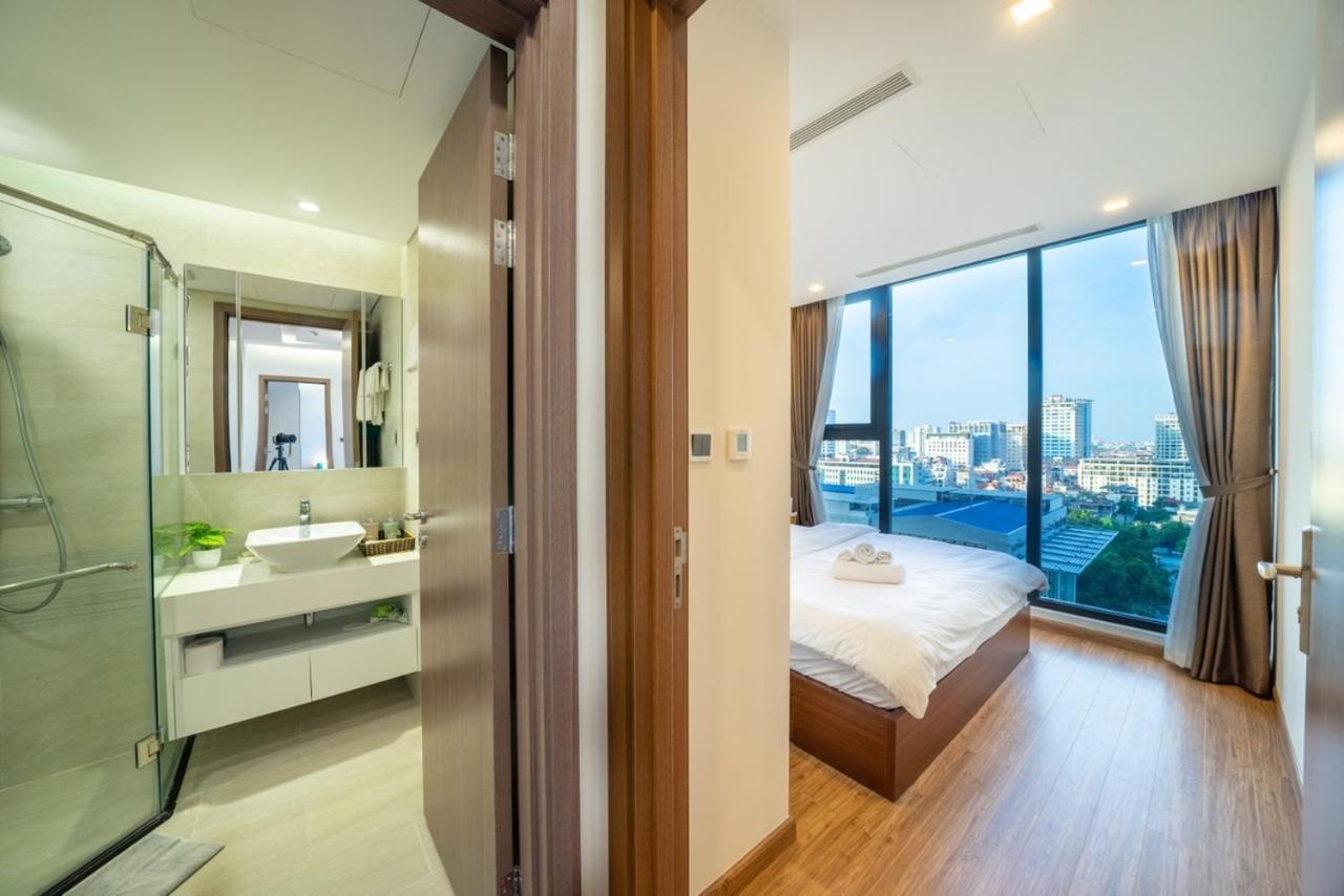 Bom Homes- Vinhomes Metropolis-Service Apartment 하노이 외부 사진